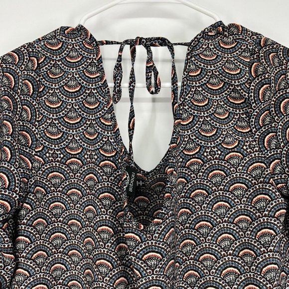 Bobeau Dress Fan Printed V Neck Bell Sleeve Shift Mini - Picture 9 of 10